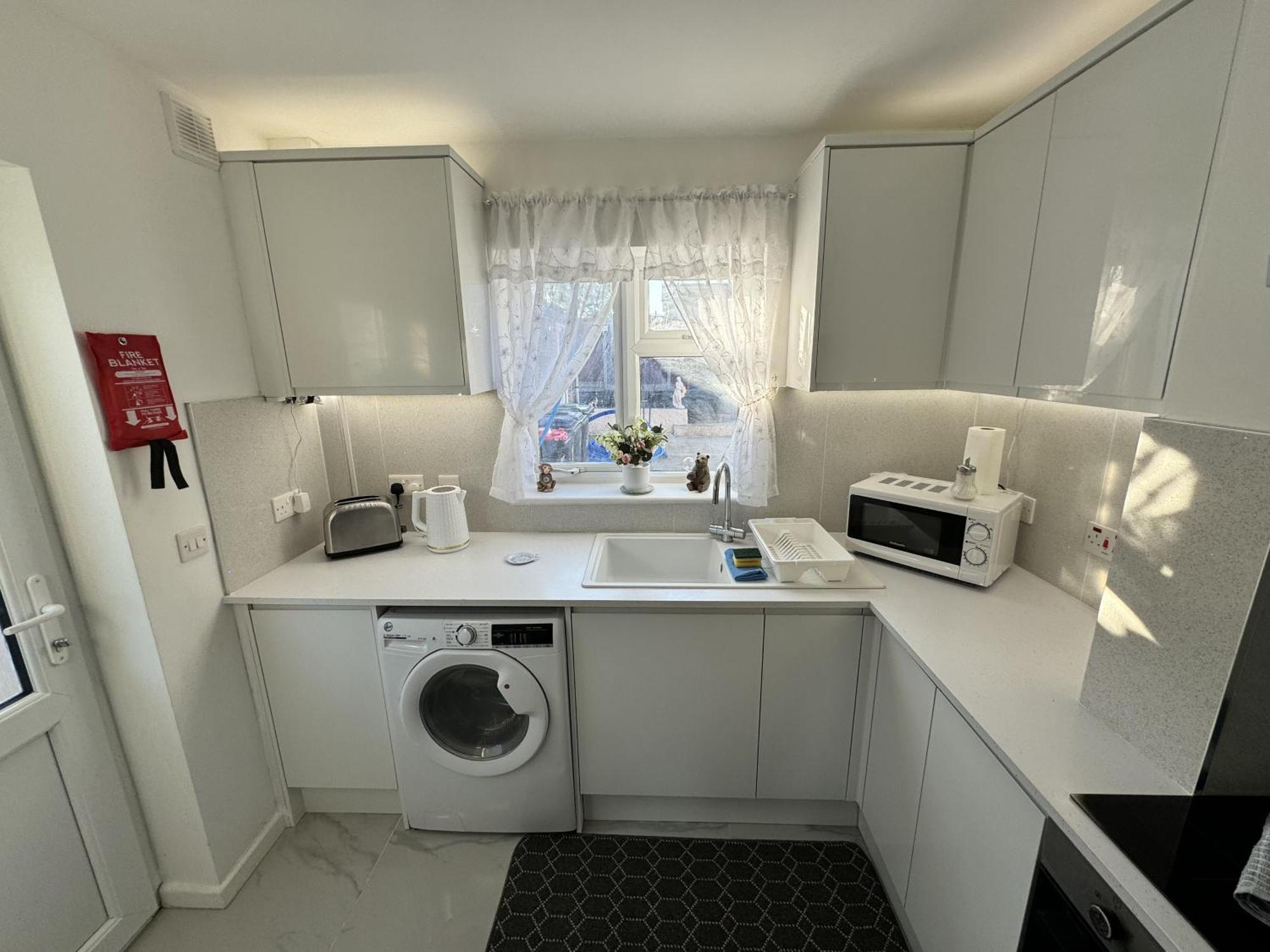 فيلا Modern 3-Bed Hideaway Near Westgate With Parking كانتربيري المظهر الخارجي الصورة