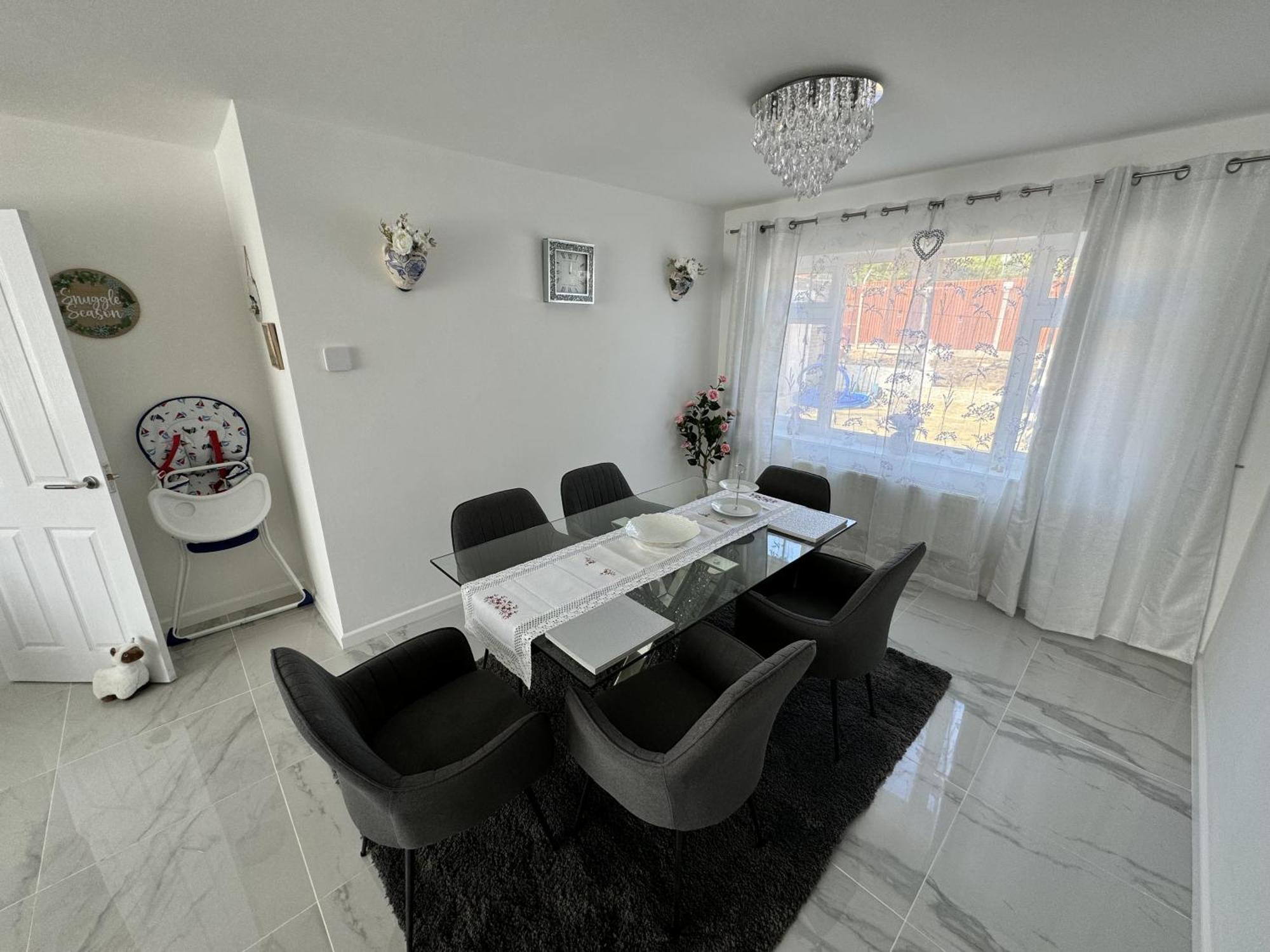 فيلا Modern 3-Bed Hideaway Near Westgate With Parking كانتربيري المظهر الخارجي الصورة
