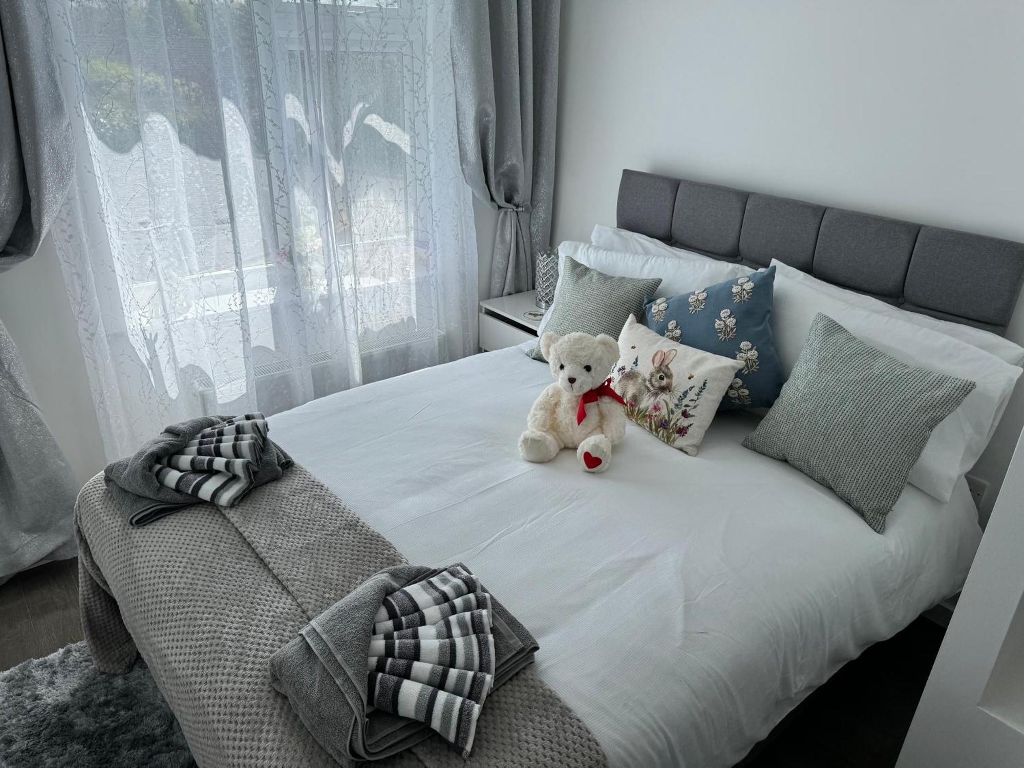 فيلا Modern 3-Bed Hideaway Near Westgate With Parking كانتربيري المظهر الخارجي الصورة
