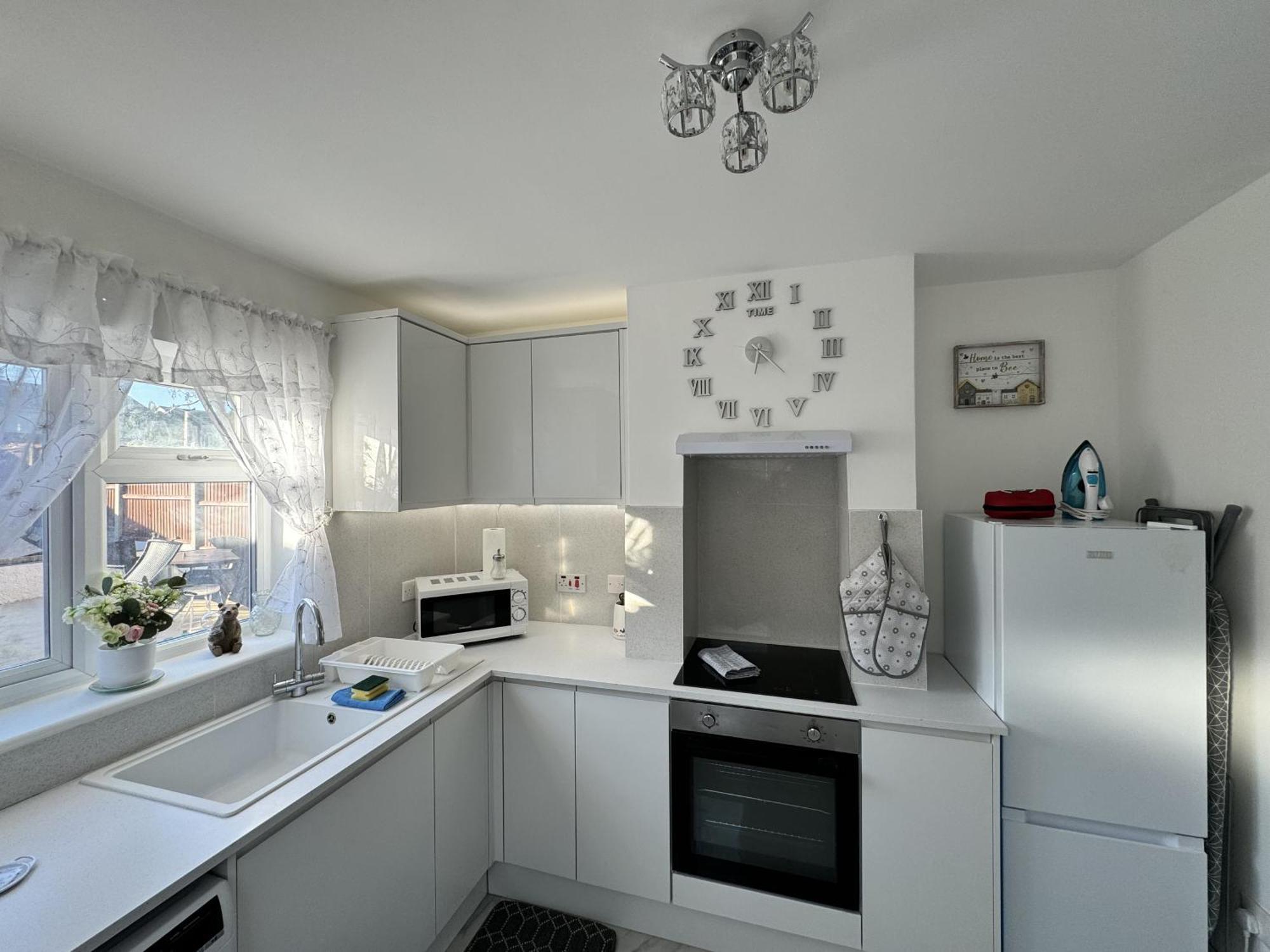 فيلا Modern 3-Bed Hideaway Near Westgate With Parking كانتربيري المظهر الخارجي الصورة